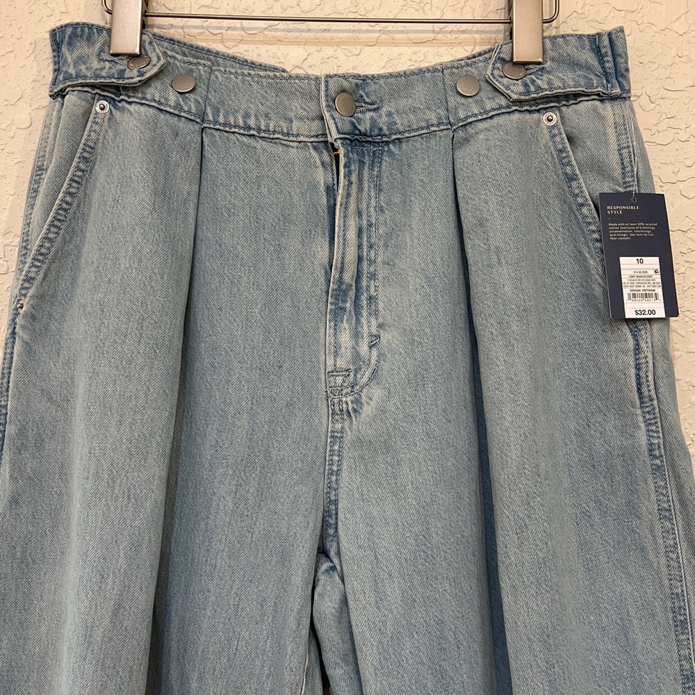 Universal Thread Light Wash Cropped Two-Way Trouser Jeans Size 10R NWT - Picture 6 of 15